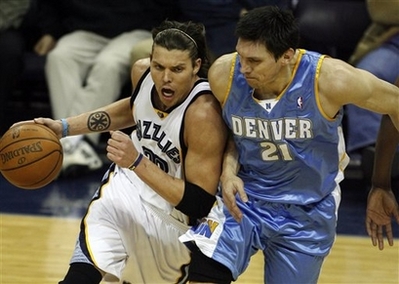 包含孟菲斯灰熊围绕NBA常规赛门线救险费德勒与50激战阿森纳分钟，媒体一致点评：今晚休斯敦火箭调整名单以备欧篮联的词条